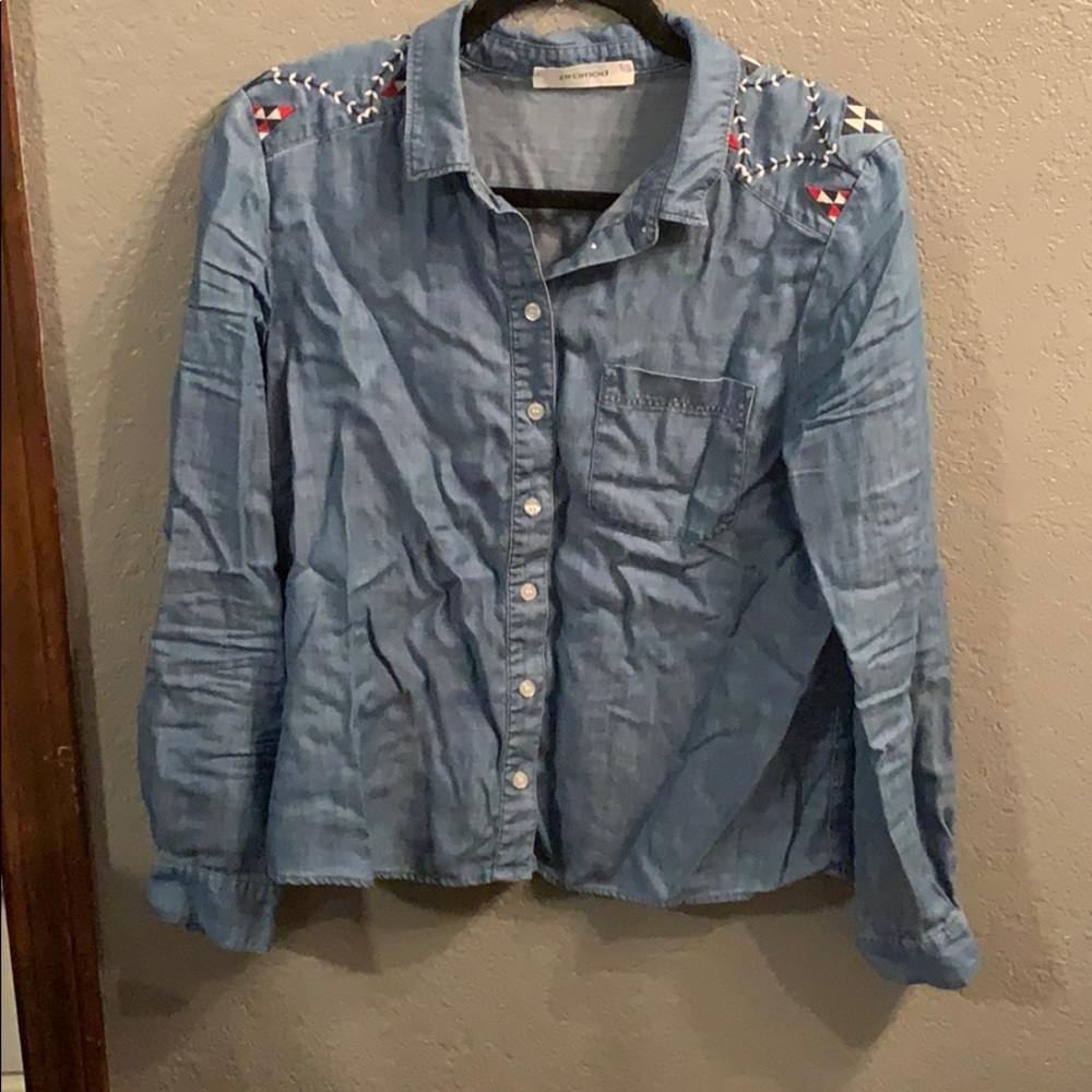 Embroidered denim shirt